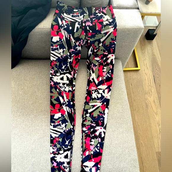 Lululemon leggings - Picture 1 of 3